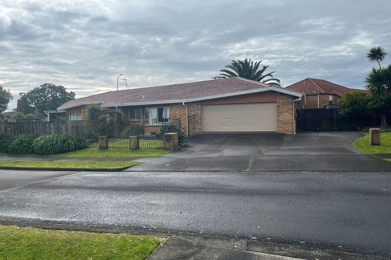 Photo of property in 2 Taiko Court, Northpark, Auckland, 2013