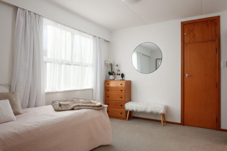 Photo of property in 10 Leon Street, Riverdale, Gisborne, 4010