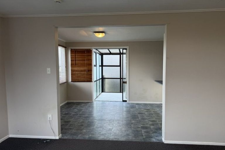 Photo of property in 44 Acacia Avenue, Maungaraki, Lower Hutt, 5010