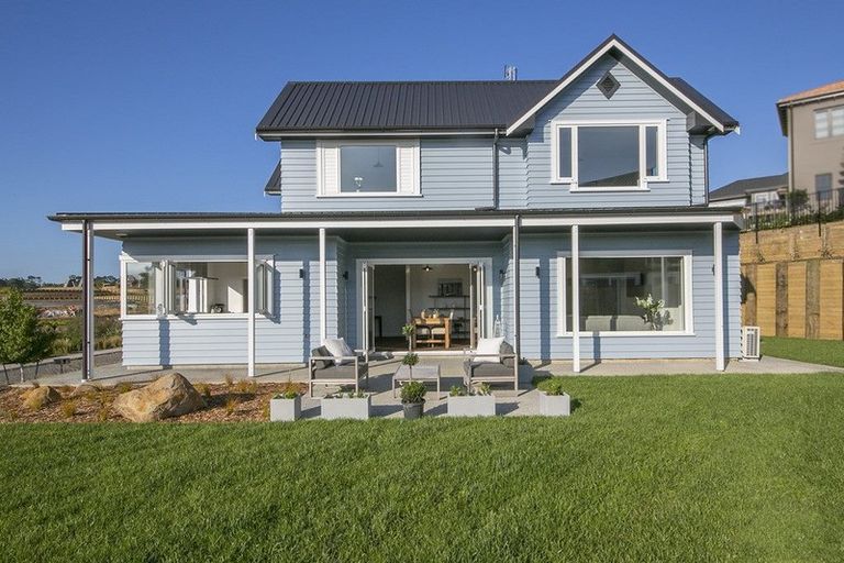 Photo of property in 12 Tauwaka Crescent, Riverhead, 0820