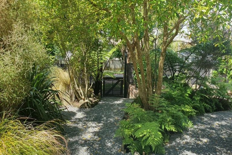 Photo of property in 84 Govett Avenue, Frankleigh Park, New Plymouth, 4310