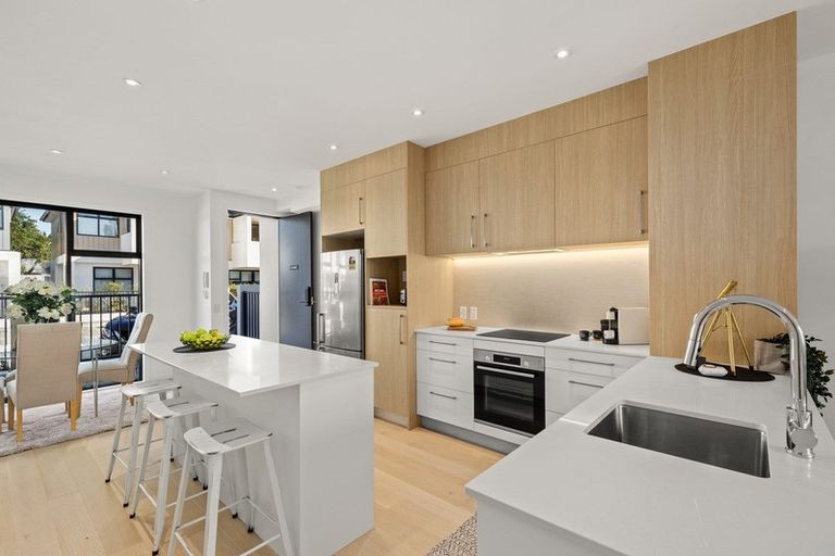 Photo of property in 7/447 Hibiscus Coast Highway, Orewa, 0931