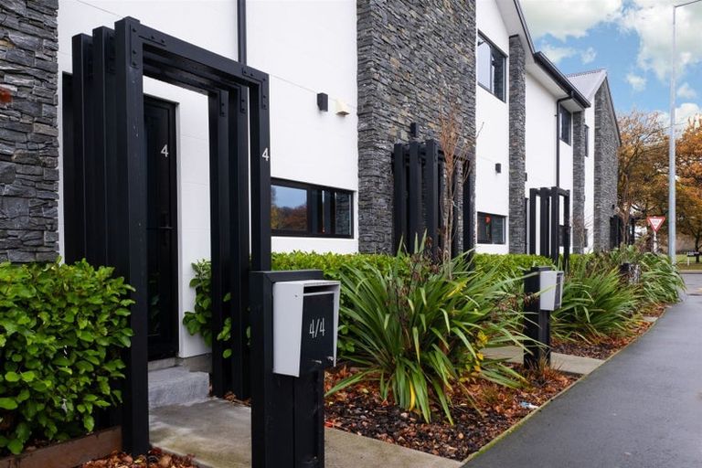 Photo of property in 4/4 Riccarton Road, Riccarton, Christchurch, 8011