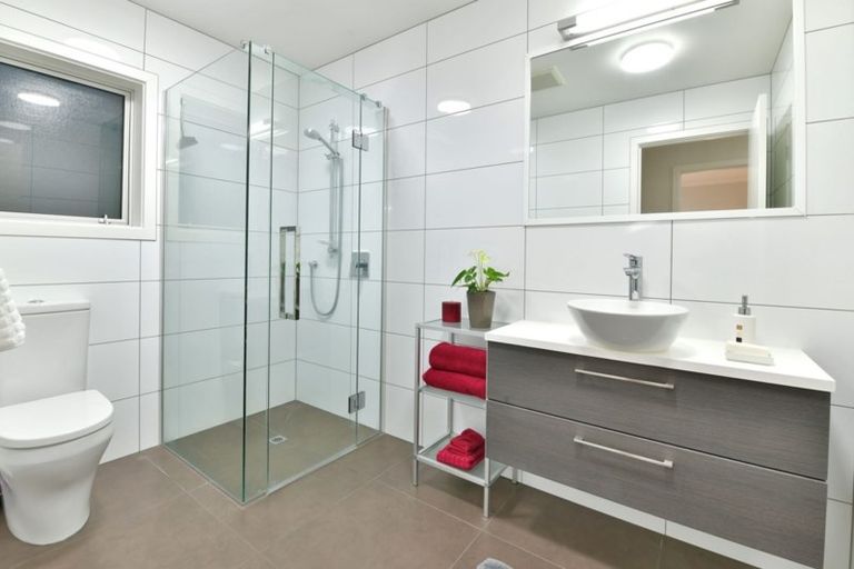 Photo of property in 14 Plantation Terrace, Orewa, 0931