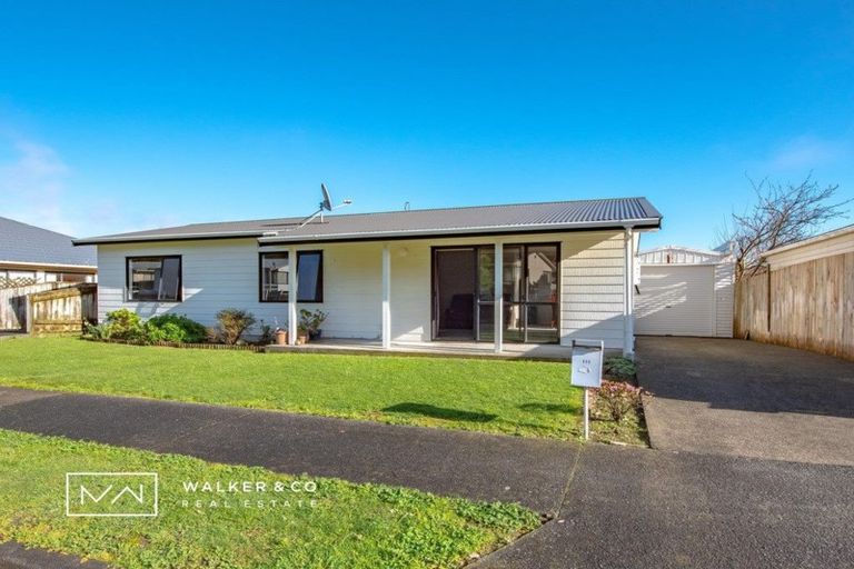 Photo of property in 1/1 Glenbrook Grove, Naenae, Lower Hutt, 5011