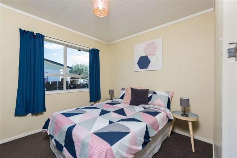 Photo of property in 136 Cambridge Road, Bethlehem, Tauranga, 3110