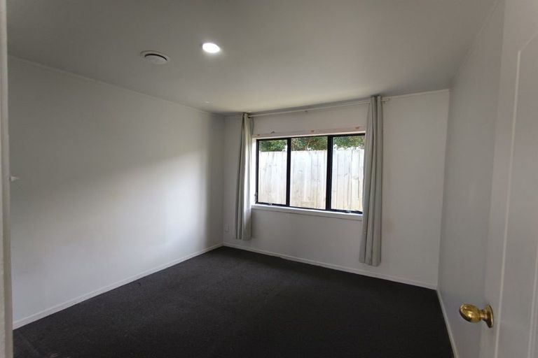 Photo of property in 21 Mon Desir Place, Manurewa, Auckland, 2102