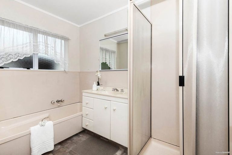 Photo of property in 1/106 Edinburgh Street, Pukekohe, 2120