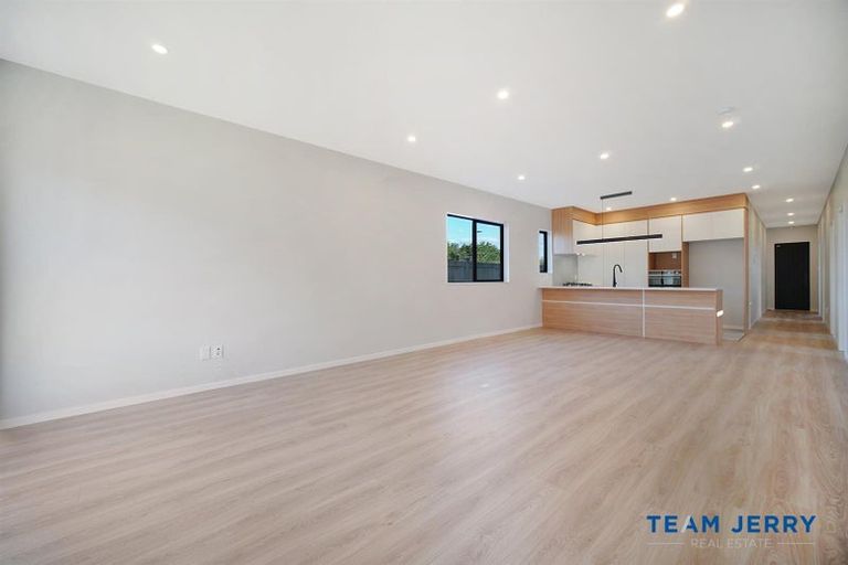 Photo of property in 43 Tributary Parade, Karaka, Papakura, 2113