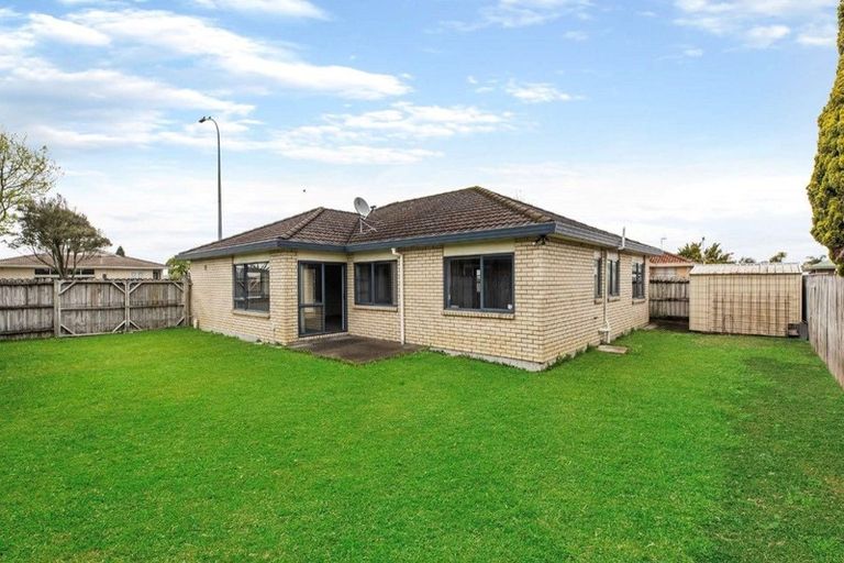 Photo of property in 100a Manuroa Road, Takanini, 2112