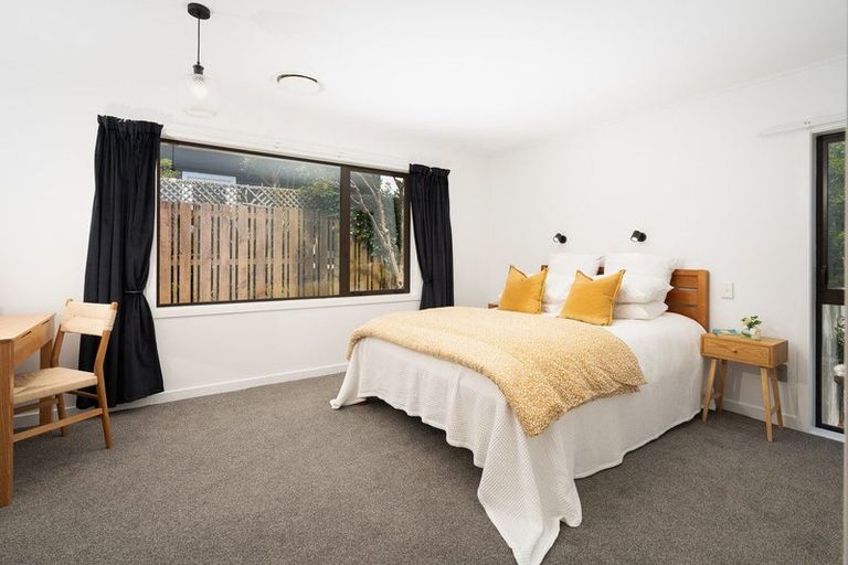 Photo of property in 184 Orangi Kaupapa Road, Northland, Wellington, 6012