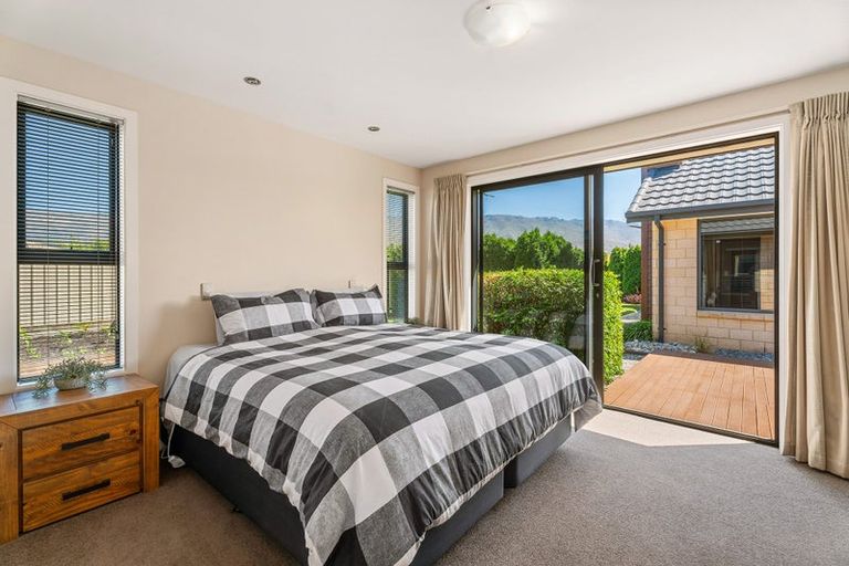 Photo of property in 12 Ethereal Crescent, Mount Pisa, Cromwell, 9383