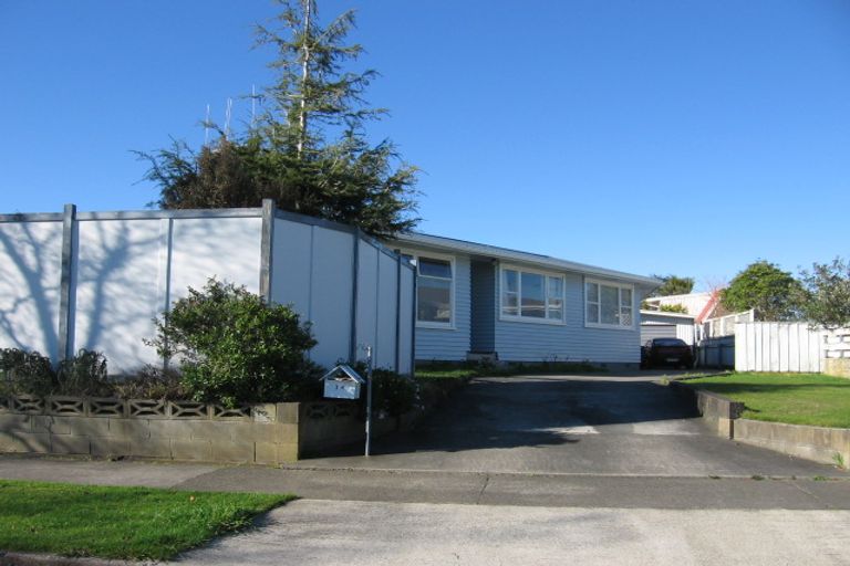 Photo of property in 34 Holdsworth Avenue, Milson, Palmerston North, 4414