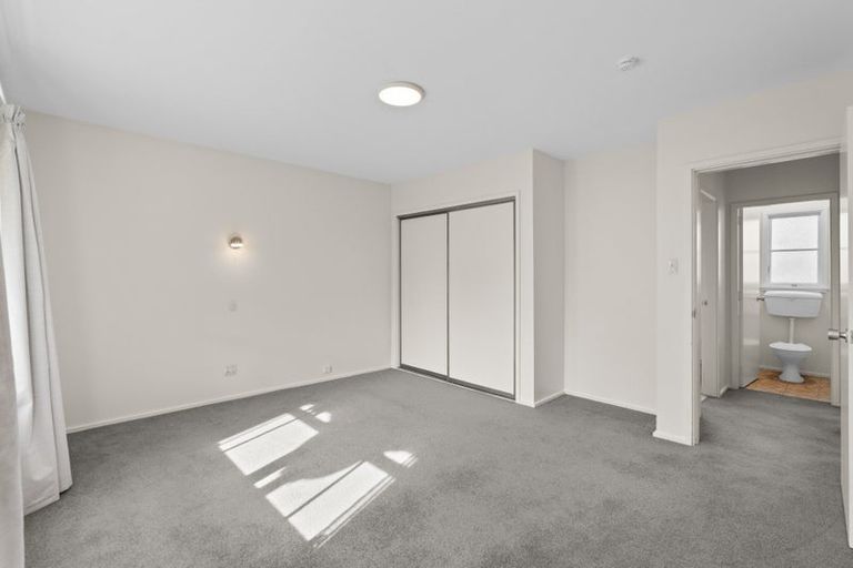 Photo of property in 1/2a Chilcombe Street, Ilam, Christchurch, 8041