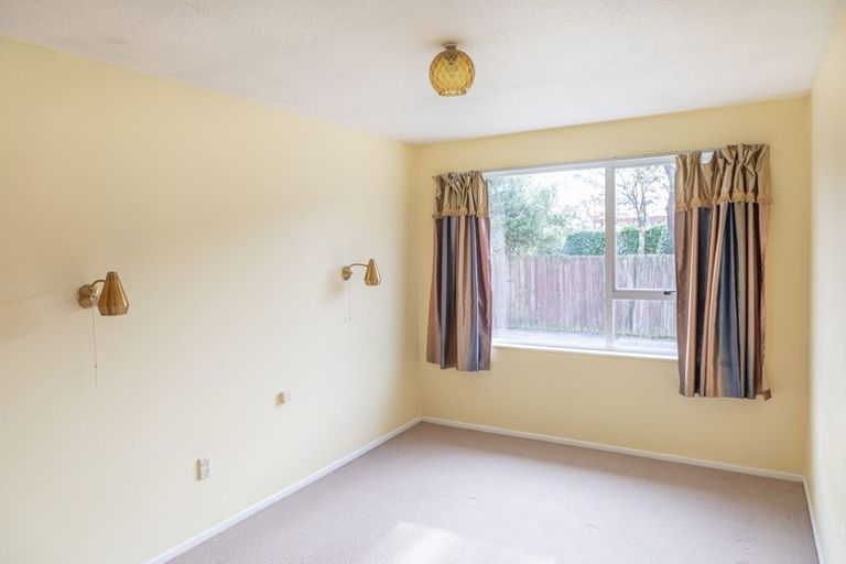 Photo of property in 1/104 Picton Avenue, Riccarton, Christchurch, 8011