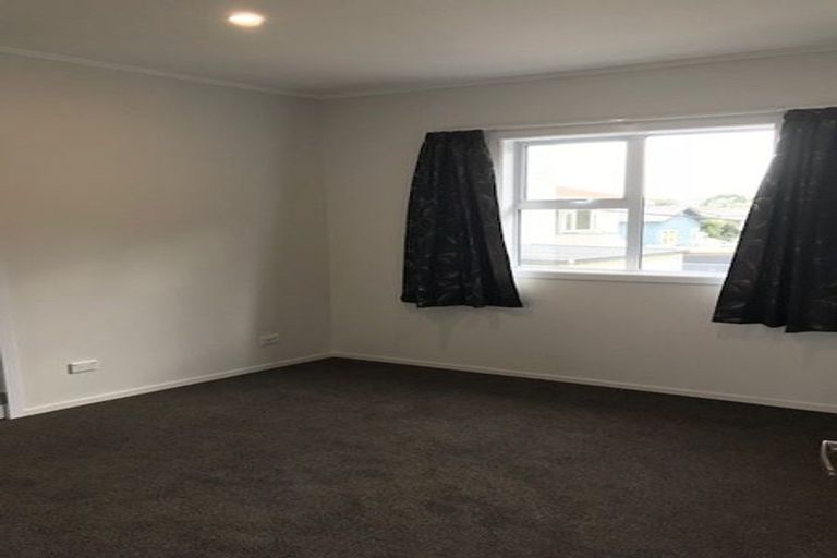 Photo of property in 30 Brighton Street, Island Bay, Wellington, 6023