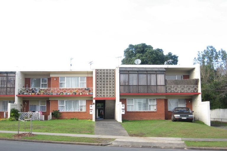 Photo of property in 1/13 Hill Road, Hillpark, Auckland, 2102