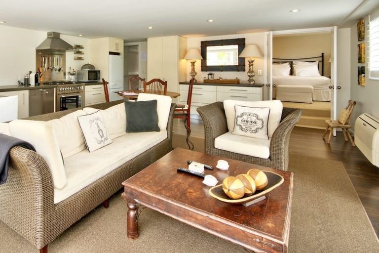 Photo of property in 397 Arrowtown-lake Hayes Road, Arrowtown, 9371