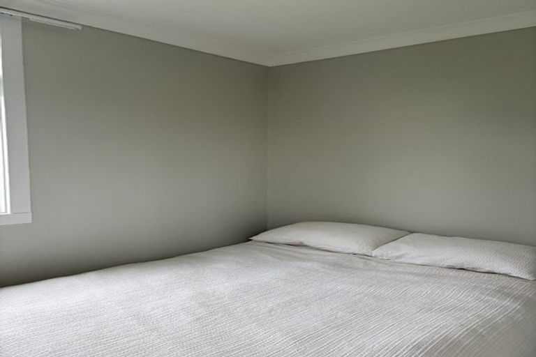 Photo of property in 2 Ross Street, Woodville, 4920