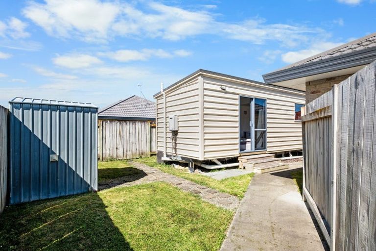 Photo of property in 18 Boston Parade, Kelvin Grove, Palmerston North, 4414