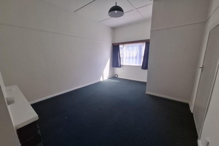 Photo of property in 25 Myrtle Crescent, Mount Cook, Wellington, 6021