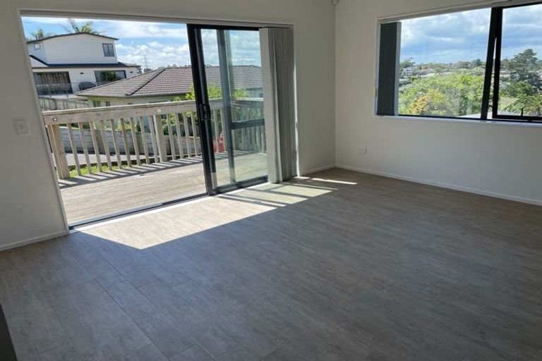 Photo of property in 281a Don Buck Road, Massey, Auckland, 0614