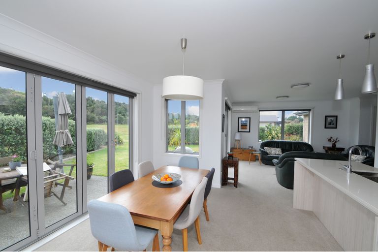 Photo of property in 2 Park Avenue, Mangawhai Heads, Mangawhai, 0505
