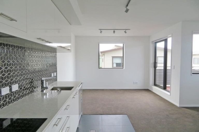 Photo of property in The Firemans Apartments, 203/321 Jackson Street, Petone, Lower Hutt, 5012