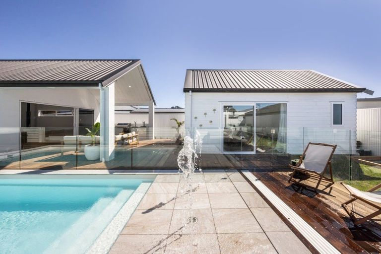 Photo of property in 29 Warwick Crescent, Taradale, Napier, 4112