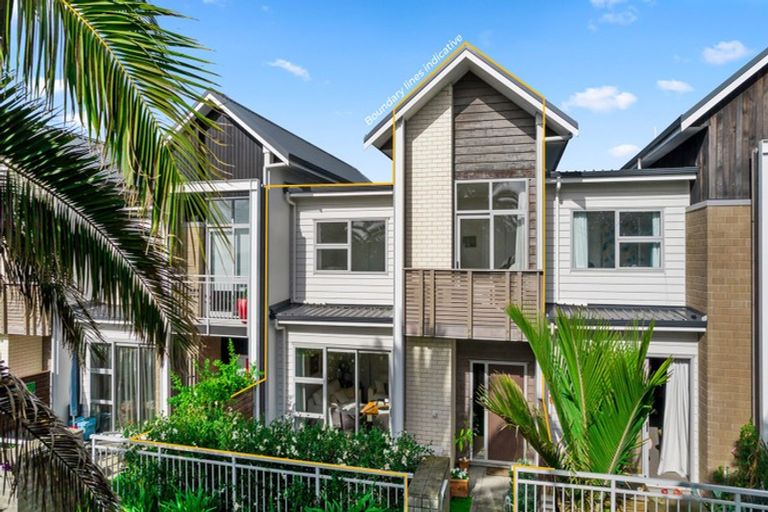 Photo of property in 53 Buckley Avenue, Hobsonville, Auckland, 0616