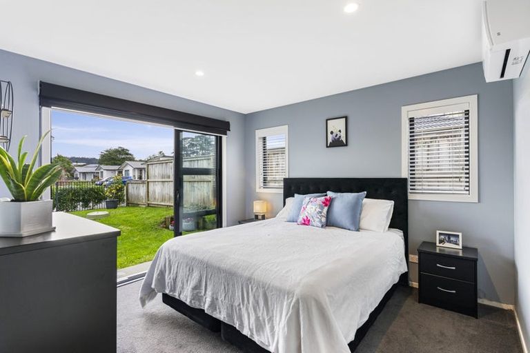 Photo of property in 11 Sauterne Road, Kumeu, 0810