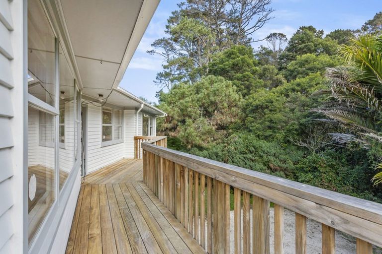 Photo of property in 30 Glendene Avenue, Glendene, Auckland, 0602