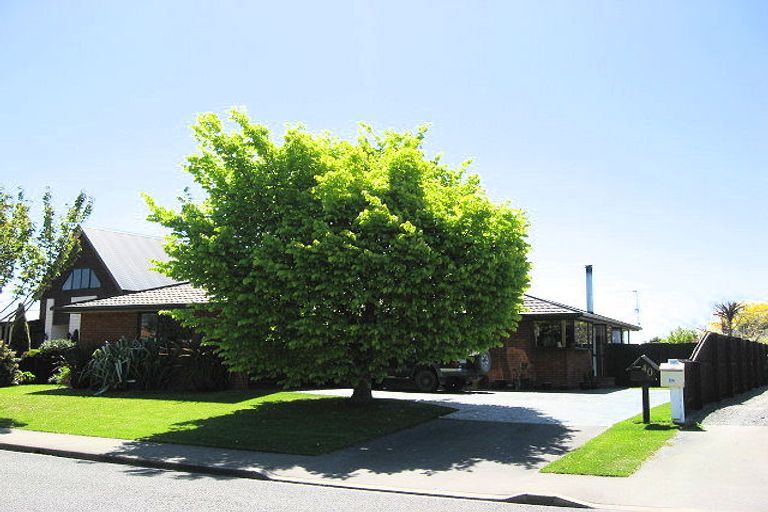 Photo of property in 40 Fairweather Crescent, Kaiapoi, 7630