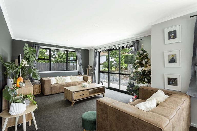 Photo of property in 53 Owhiro Avenue, Mosgiel, 9024