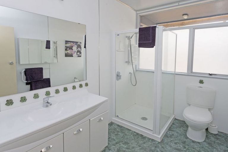 Photo of property in 6 Rochester Street, Awapuni, Palmerston North, 4412