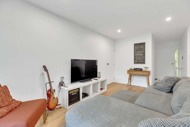 Photo of property in 18d Montgomery Terrace, Hokowhitu, Palmerston North, 4410