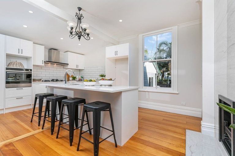 Photo of property in 4 Burgess Road, Devonport, Auckland, 0624