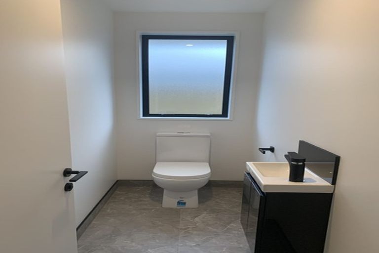 Photo of property in 38 Broadway Parade, Rolleston, 7615