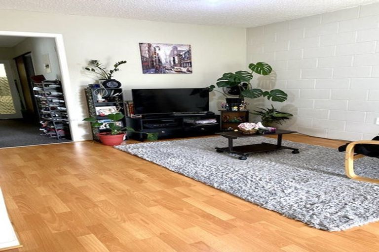 Photo of property in 2/15 Coates Street, Hamilton East, Hamilton, 3216