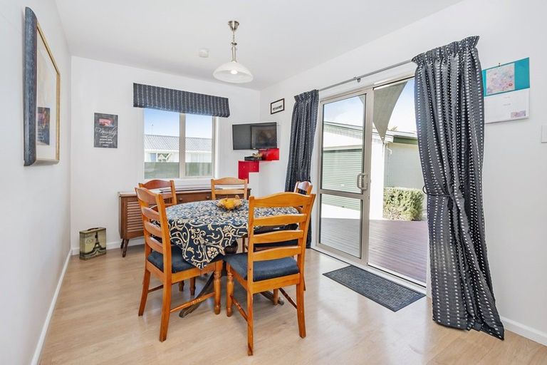 Photo of property in 19 Riwai Street, Templeton, Christchurch, 8042