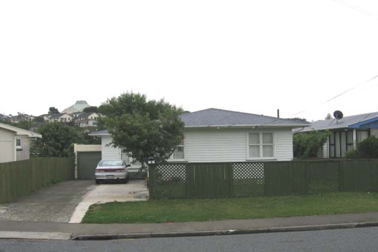 Photo of property in 7 Oswald Crescent, Paparangi, Wellington, 6037