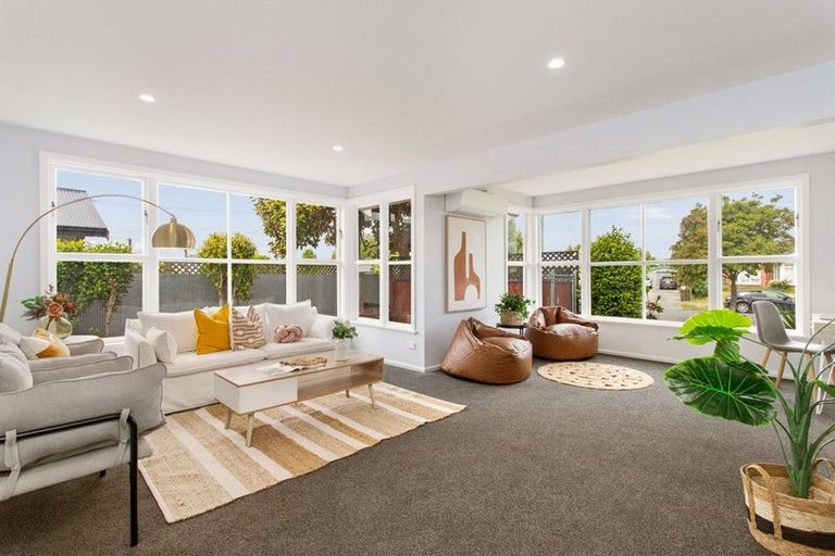 Photo of property in 43 Uxbridge Street, Redwood, Christchurch, 8051