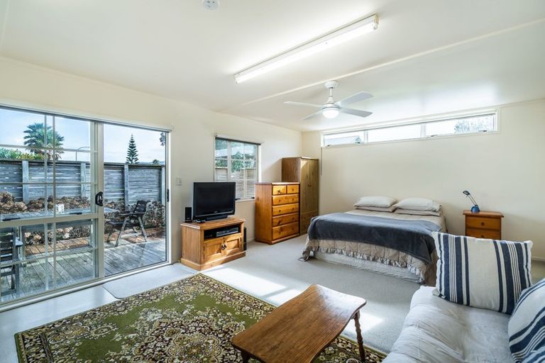 Photo of property in 6 Reliance Way, Omaha, 0986