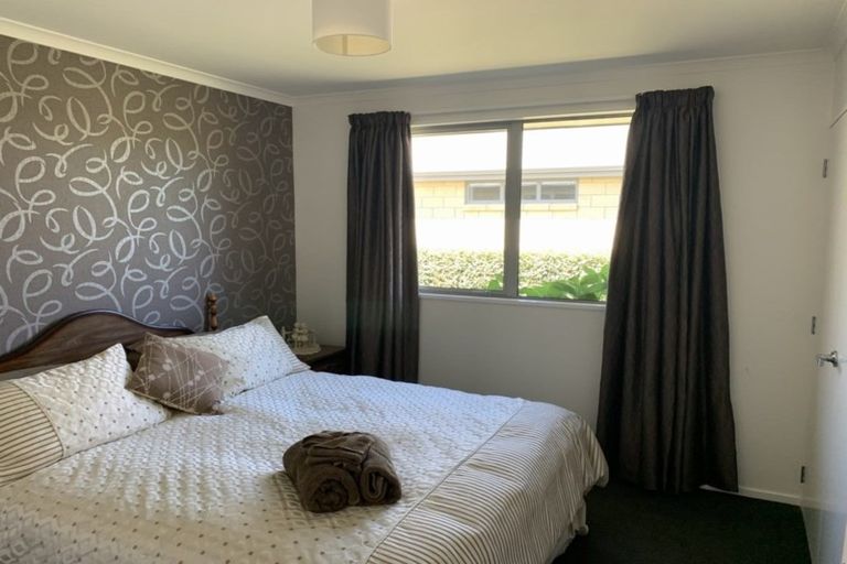 Photo of property in 1 Sunhaven Cove, Cromwell, 9310