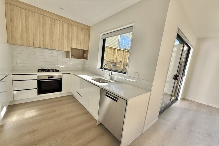 Photo of property in 86c Harrington Road, Henderson, Auckland, 0610