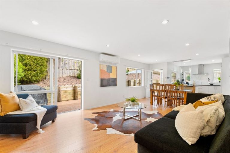 Photo of property in 2/49a Lancaster Road, Beach Haven, Auckland, 0626