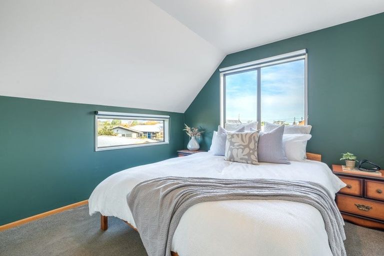 Photo of property in 12 Chokebore Place, Sockburn, Christchurch, 8042