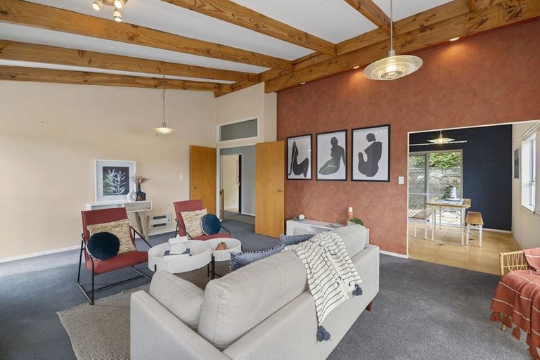 Photo of property in 8 Forest Road, Raumati South, Paraparaumu, 5032