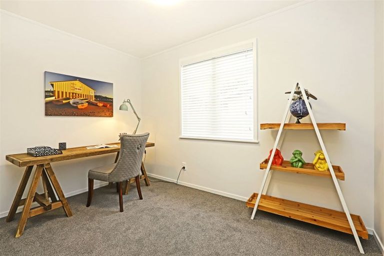 Photo of property in 9 Dover Road, Flaxmere, Hastings, 4120