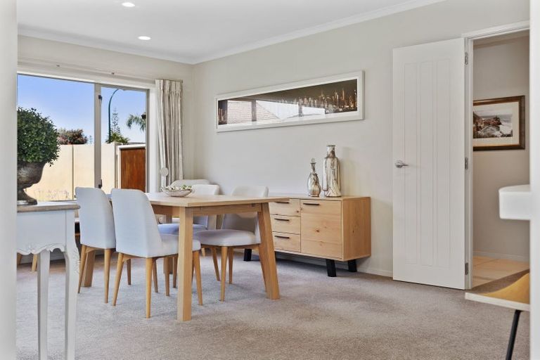 Photo of property in 8 Paul Close, Papamoa Beach, Papamoa, 3118